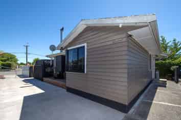 470 Pages Road, Aranui