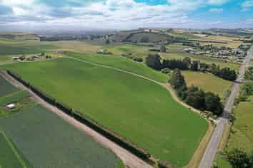 253 Whiterocks Road, Weston