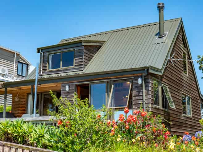 189 Ocean View Road, Oneroa