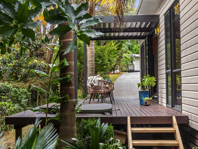 115 Bell Street, Judea