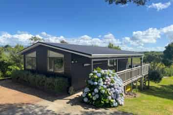 439 Sea View Road, Onetangi