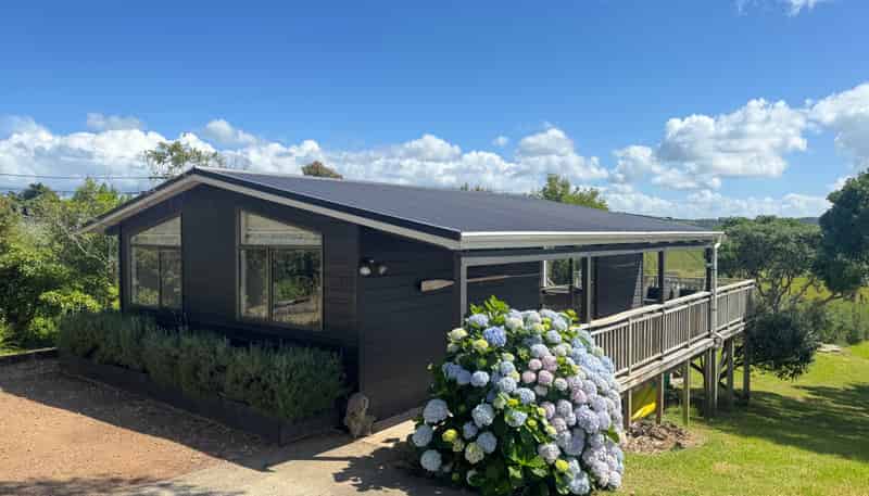 439 Sea View Road, Onetangi