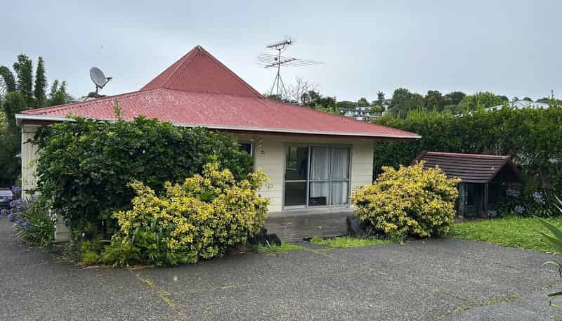 71 Kemp Road, Massey