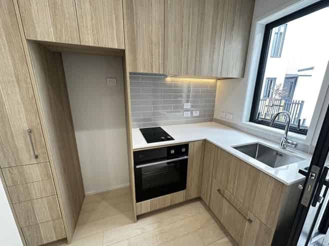 124 Taylors Road, Mount Albert