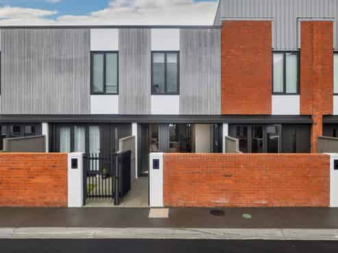 124 Taylors Road, Mount Albert