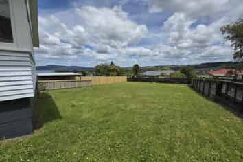 56 Thomas Crescent, Henderson