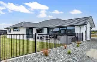 14 Ralph Moir Drive, Te Anau