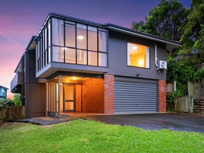 6 Valley Road, Browns Bay