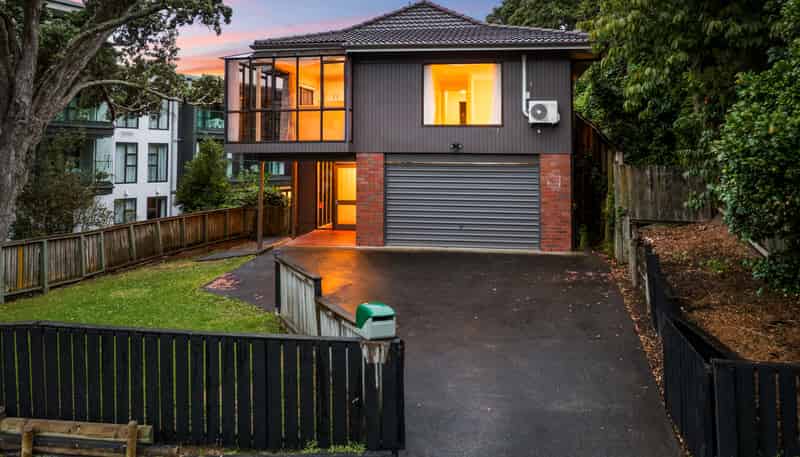 6 Valley Road, Browns Bay