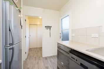 1/217 Swanson Road, Henderson