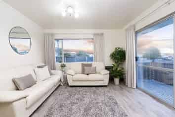 1/217 Swanson Road, Henderson