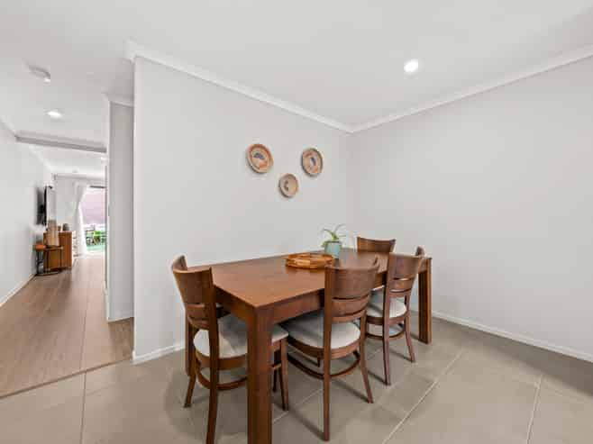 9 Akeake Lane, Manurewa