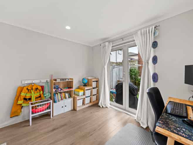 9 Akeake Lane, Manurewa