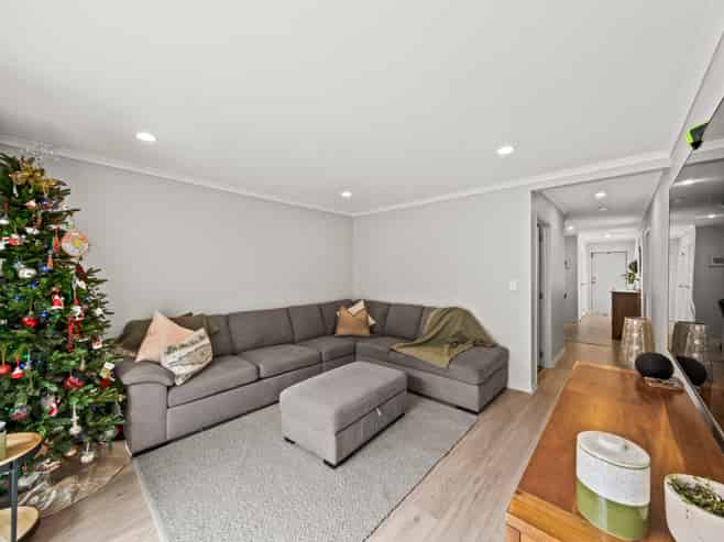 9 Akeake Lane, Manurewa