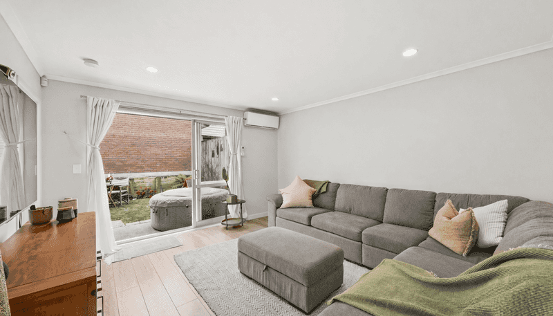 9 Akeake Lane, Manurewa