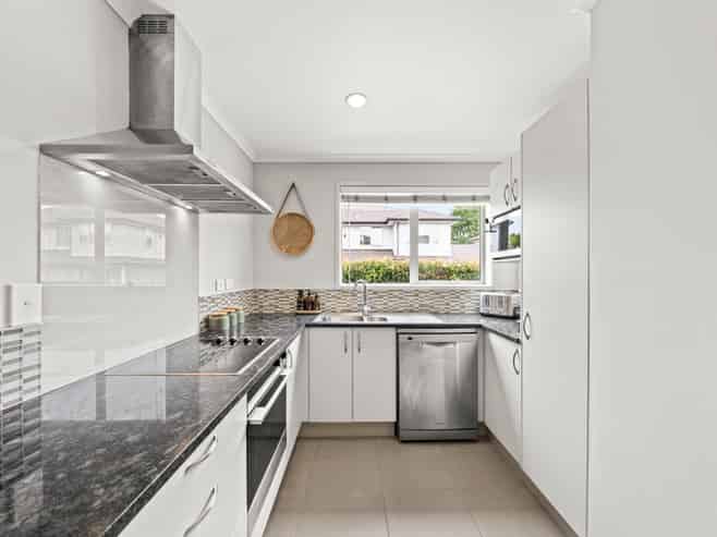 9 Akeake Lane, Manurewa