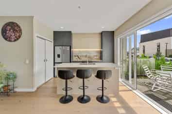 14/245 Kepa Road, Mission Bay