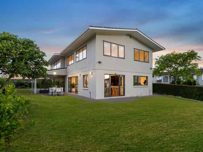 13 Knightsbridge Drive, Forrest Hill