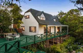 251 Sunset Road, Sunnynook