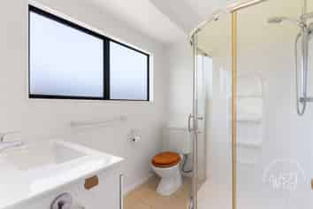 99 Rushgreen Avenue, Pahurehure