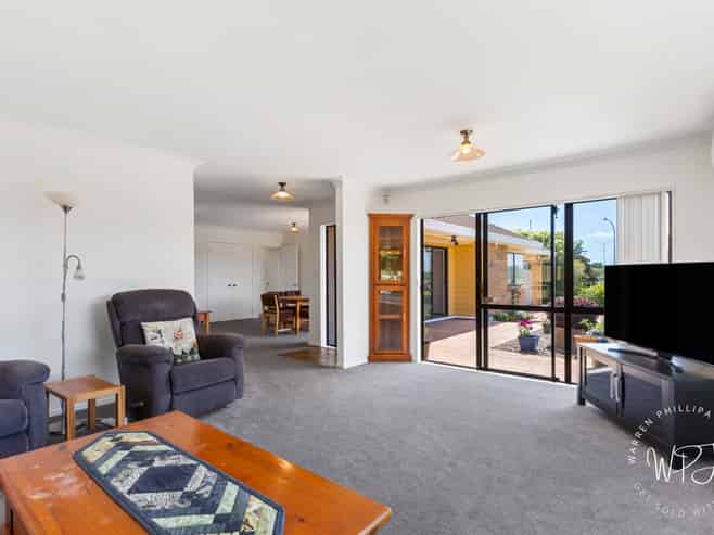 99 Rushgreen Avenue, Pahurehure