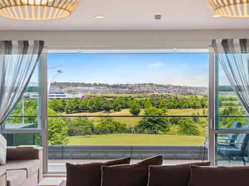 15/63 Kestev Drive, Flat Bush