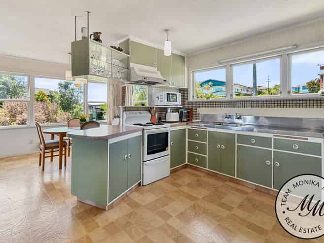 38 Mcfadzean Drive, Blockhouse Bay