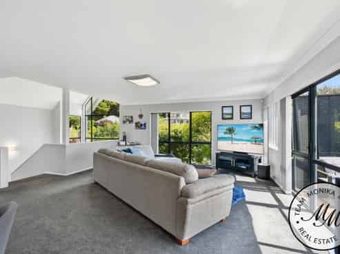 19 Silkwood Grove, Totara Heights