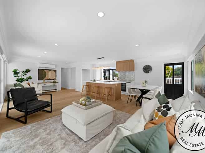 11 Idesia Place, Totara Heights