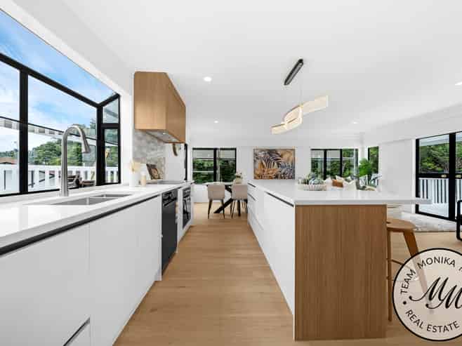 11 Idesia Place, Totara Heights