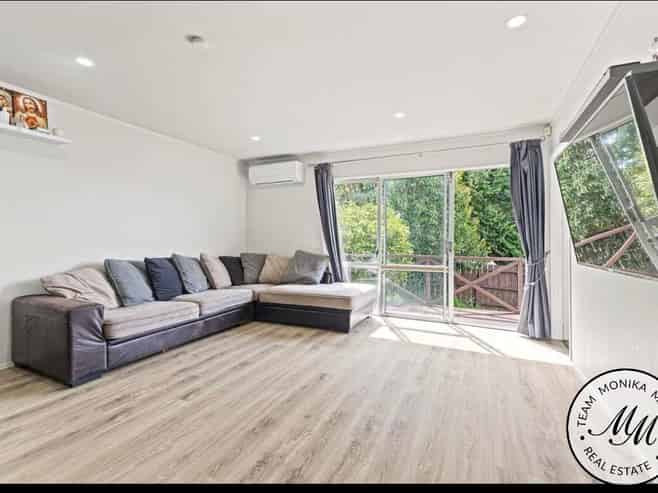 2/60 Moncrieff Avenue, Manurewa