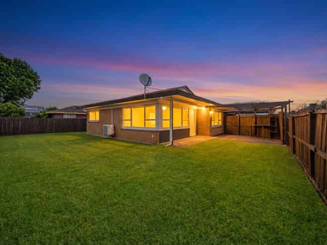 1/37 Great South Road, Takanini