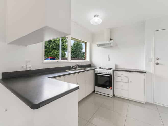 1/37 Great South Road, Takanini