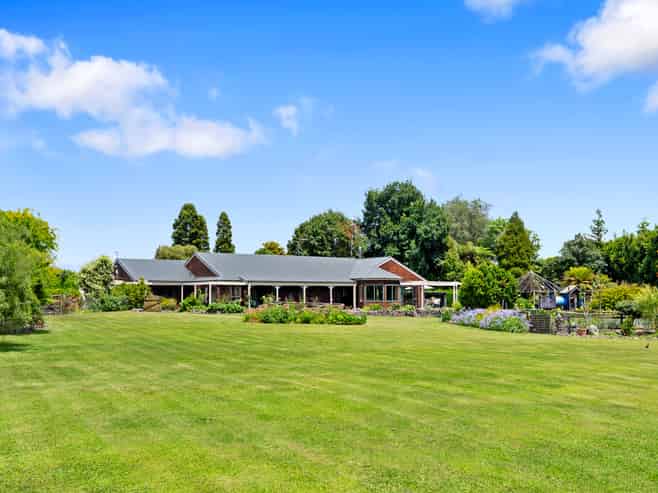 760 Pyes Pa Road, Pyes Pa