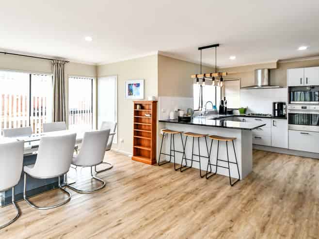 53 Saralee Drive, Manurewa