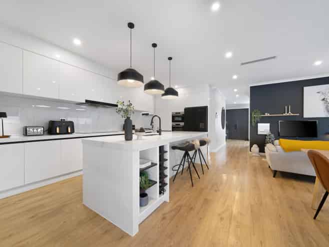 120 Mcquoids Road, Flat Bush