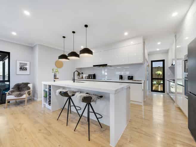 120 Mcquoids Road, Flat Bush