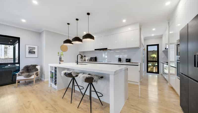 120 Mcquoids Road, Flat Bush