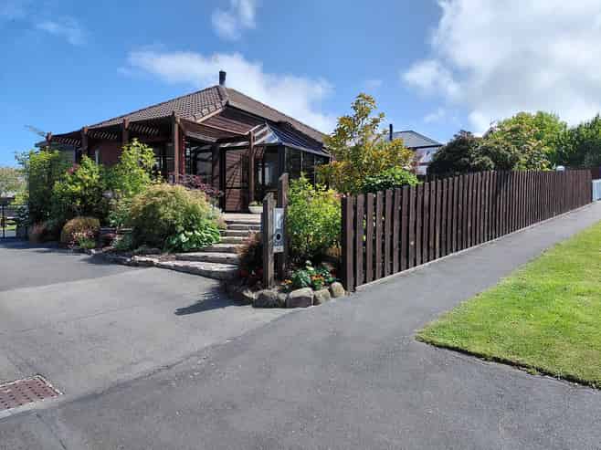 64 Walton Park Avenue, Fairfield