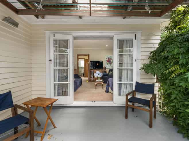 8 Coxhead Road, Manurewa