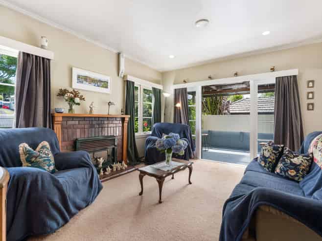 8 Coxhead Road, Manurewa