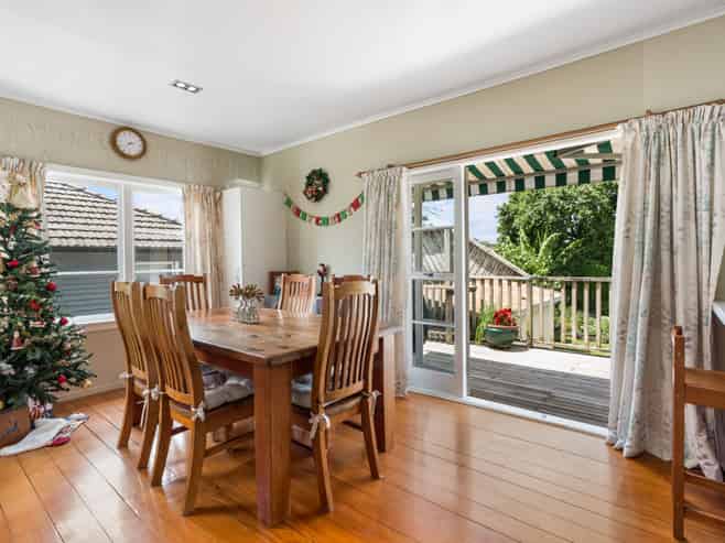 8 Coxhead Road, Manurewa