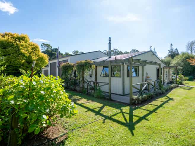 105A State Highway 30, Tikitere