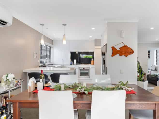 5 Carousel Crescent, East Tamaki Heights