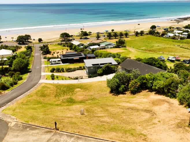 15 Wharo Way, Ahipara