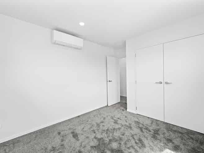 2/107 Porchester Road, Papakura