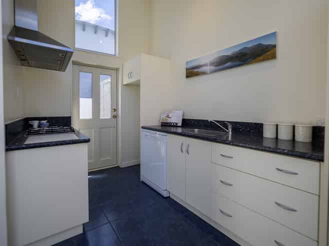 3B & C Strawberry Lane, Fernhill/Sunshine Bay