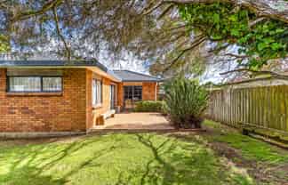 3 Woodlark Close, Weymouth