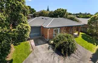 3 Woodlark Close, Weymouth