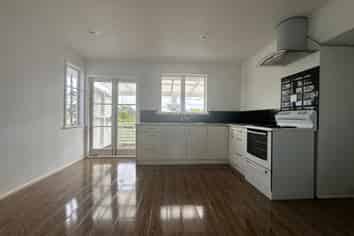 34 Sunnyfield Crescent, Glenfield